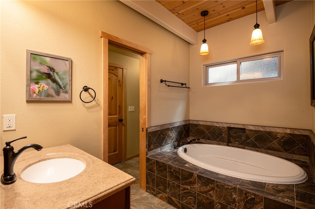 26621 Thunderbird Property Photo 20