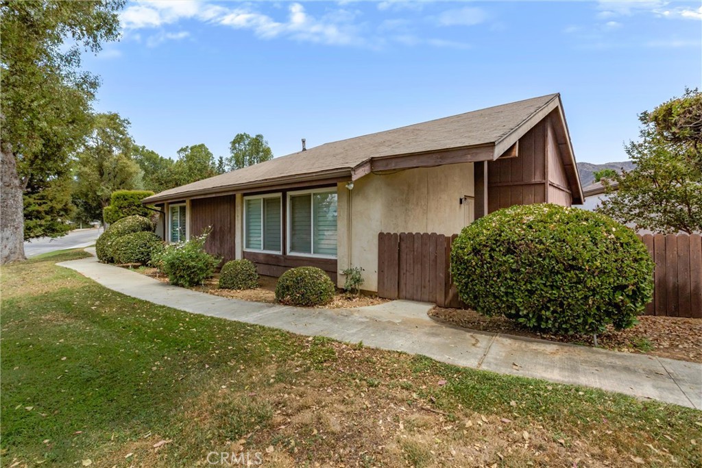 13664 Cottonwood Trail Property Photo 2