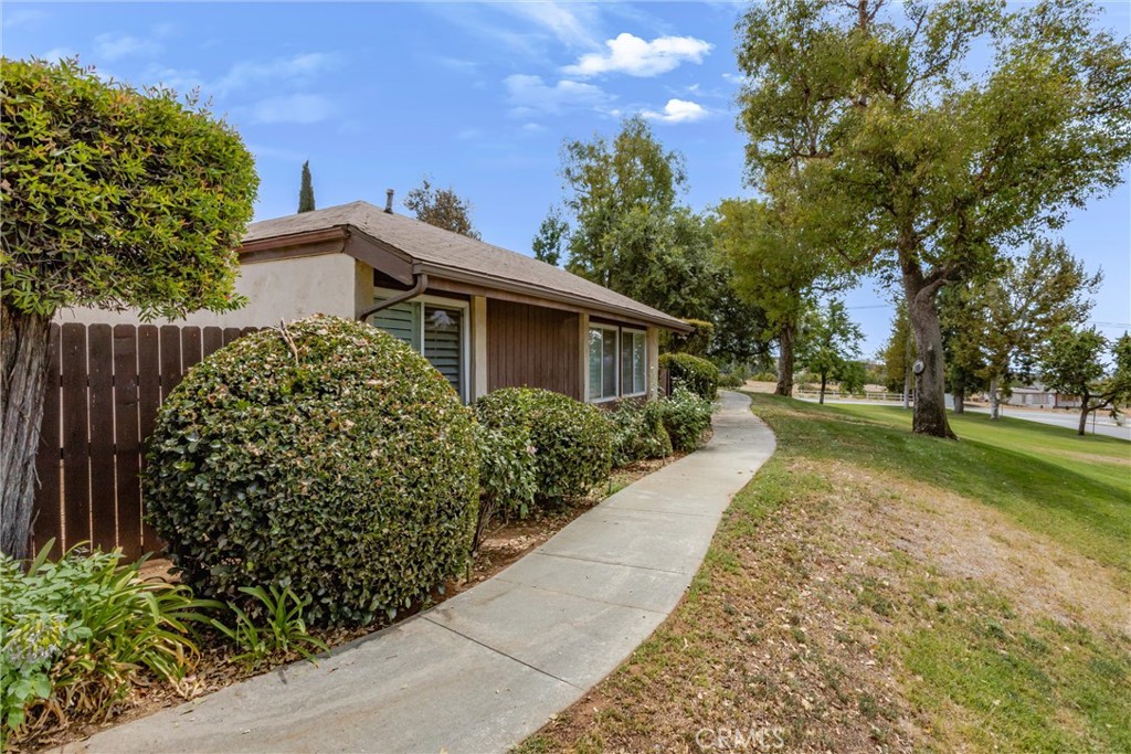 13664 Cottonwood Trail Property Photo 3