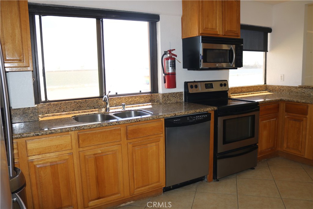 1750 E Ocean 503 Property Photo 16