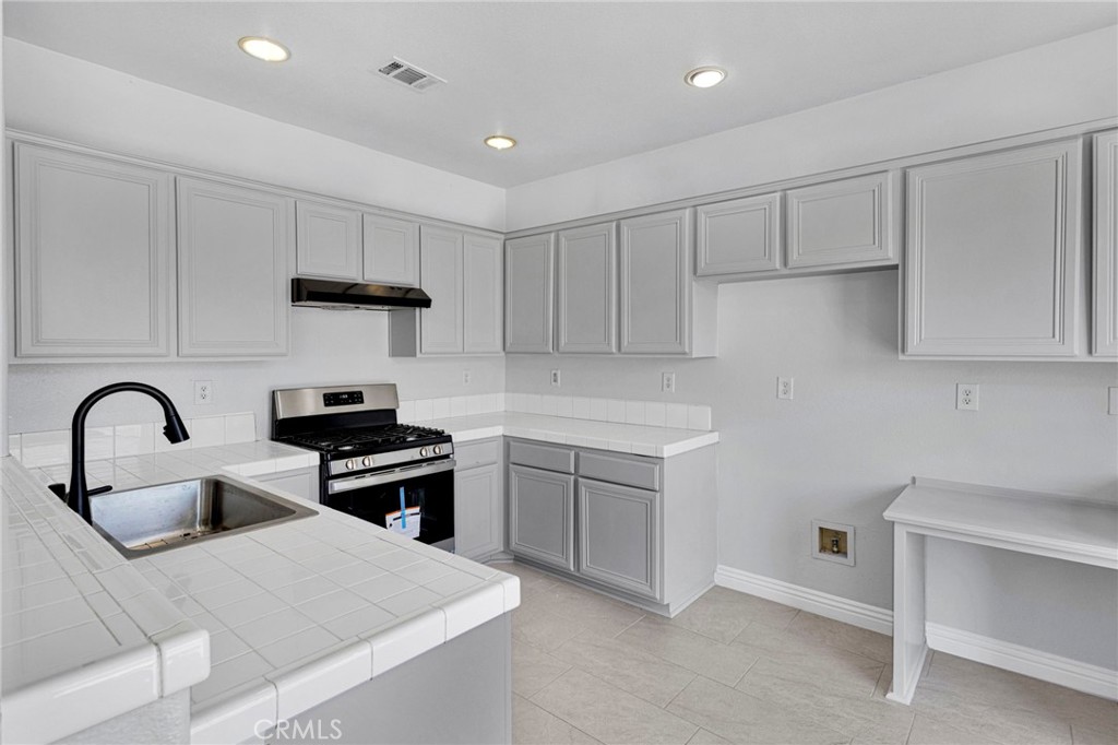14573 Handsdale Street Property Photo 18