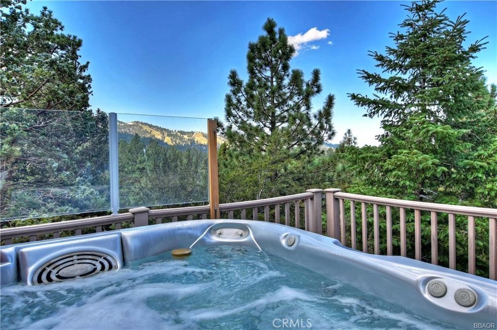 43939 Yosemite Drive Property Photo 5