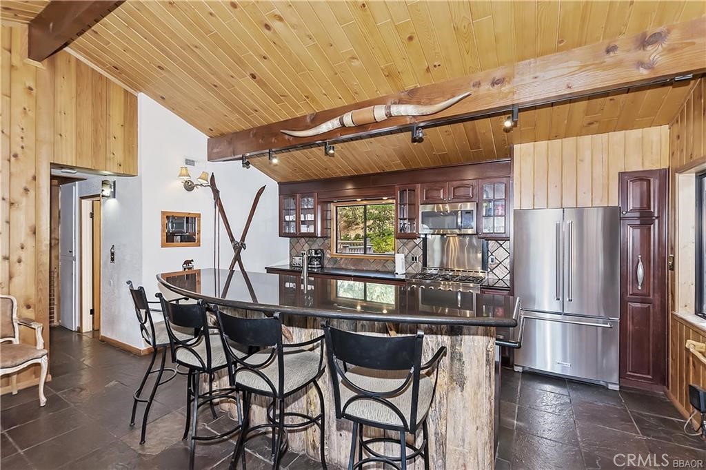 43939 Yosemite Drive Property Photo 15