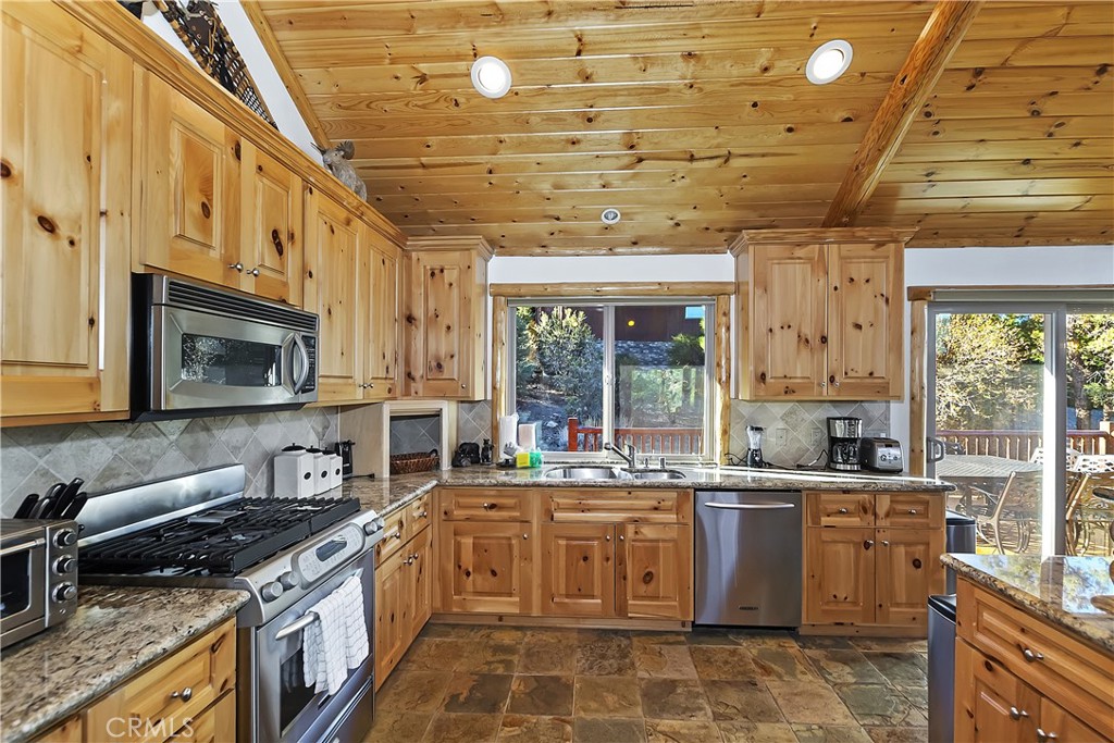 42311 Eagle Ridge Drive Property Photo 12
