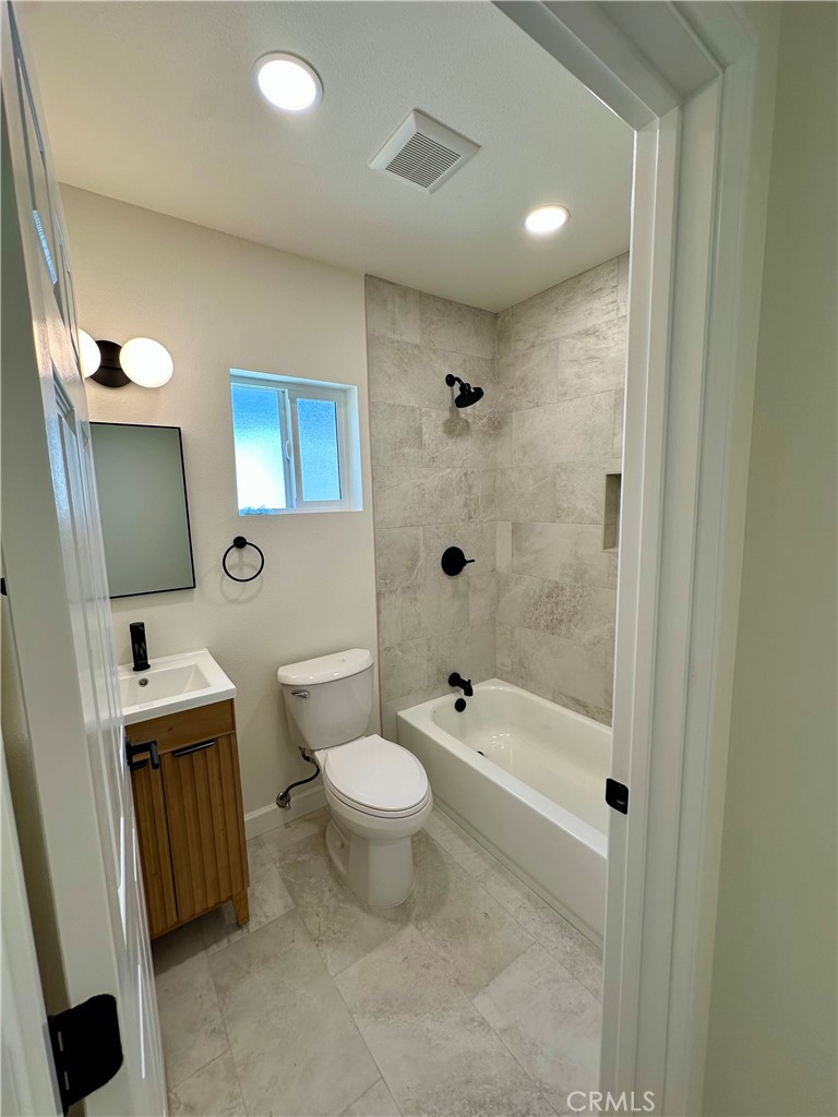 1936 W Valencia Drive A Property Photo 12