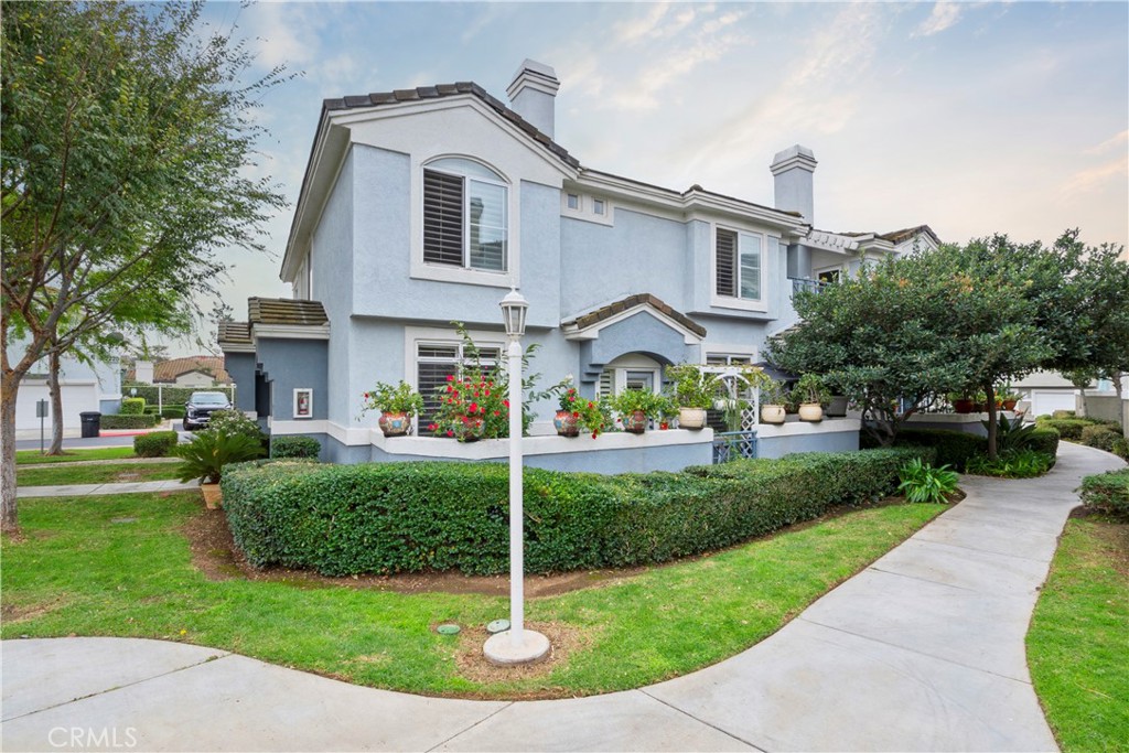 686 Azure Property Photo 1