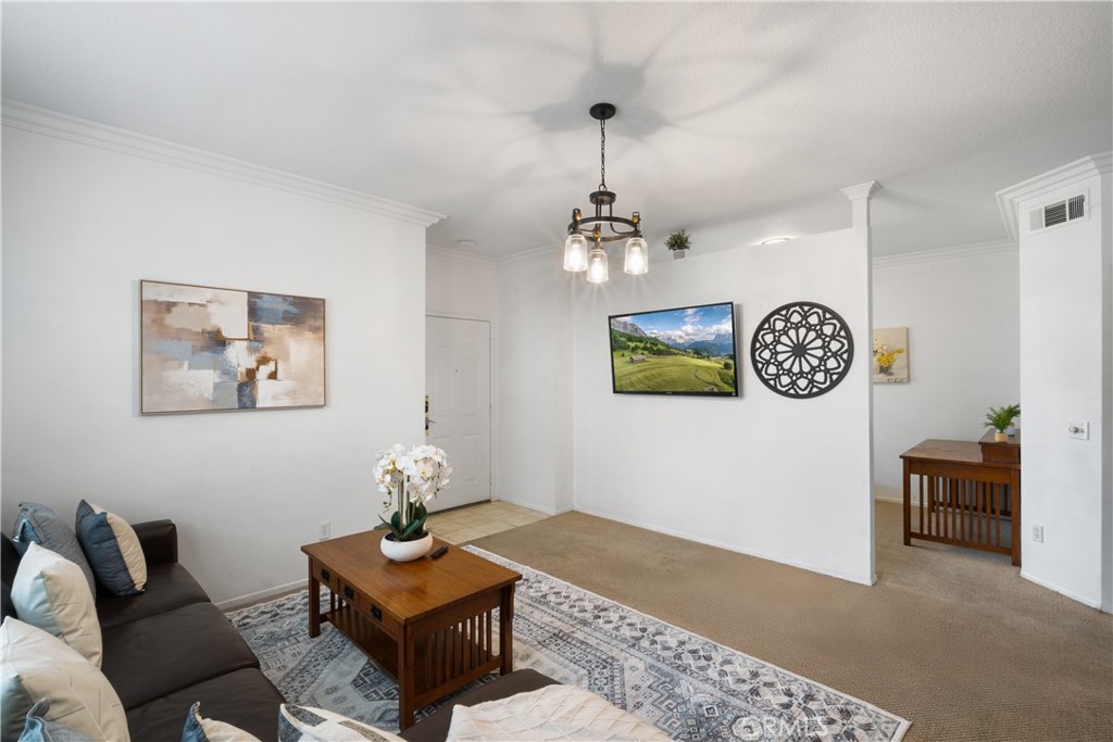 686 Azure Property Photo 5