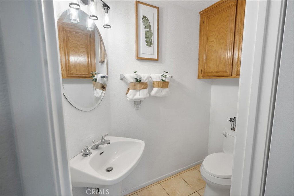 686 Azure Property Photo 6