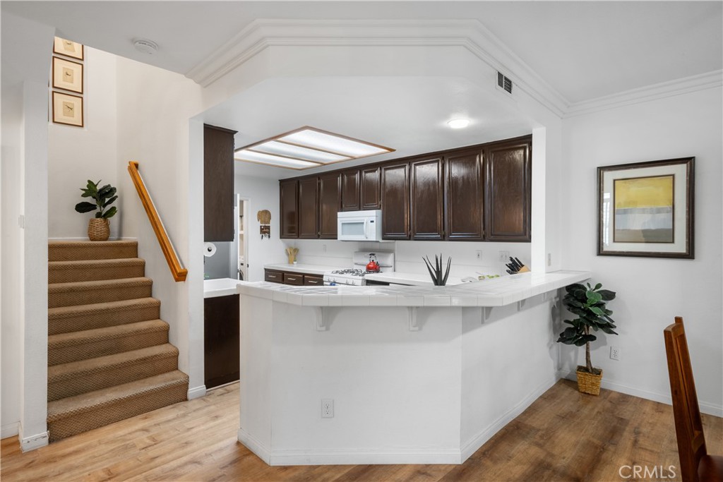 686 Azure Property Photo 9