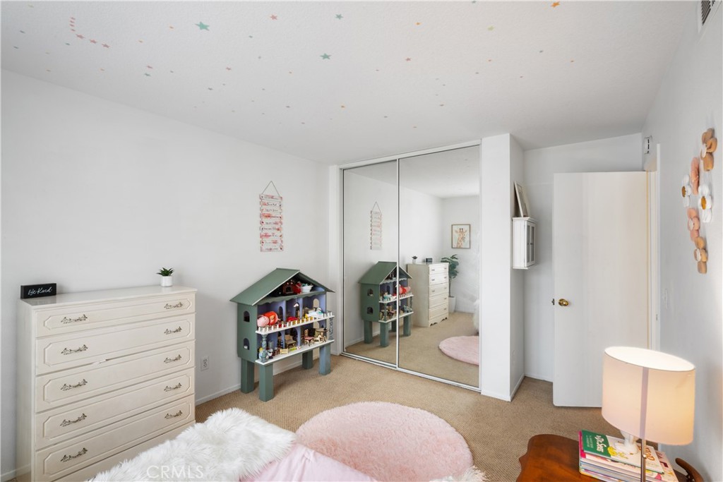 686 Azure Property Photo 14