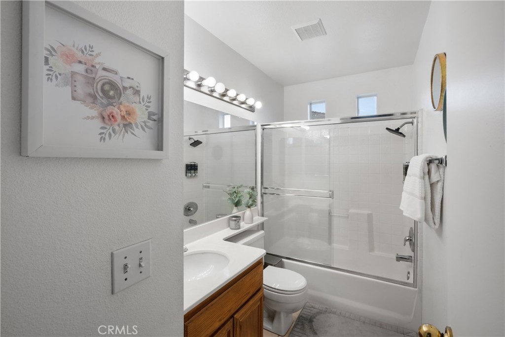 686 Azure Property Photo 15