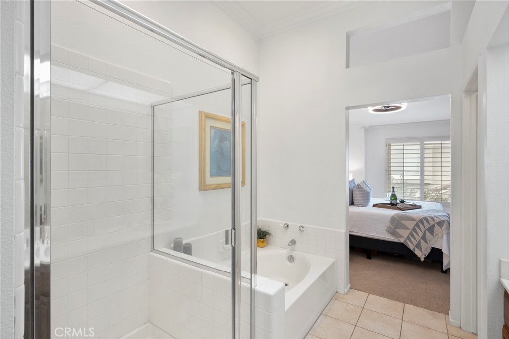 686 Azure Property Photo 23