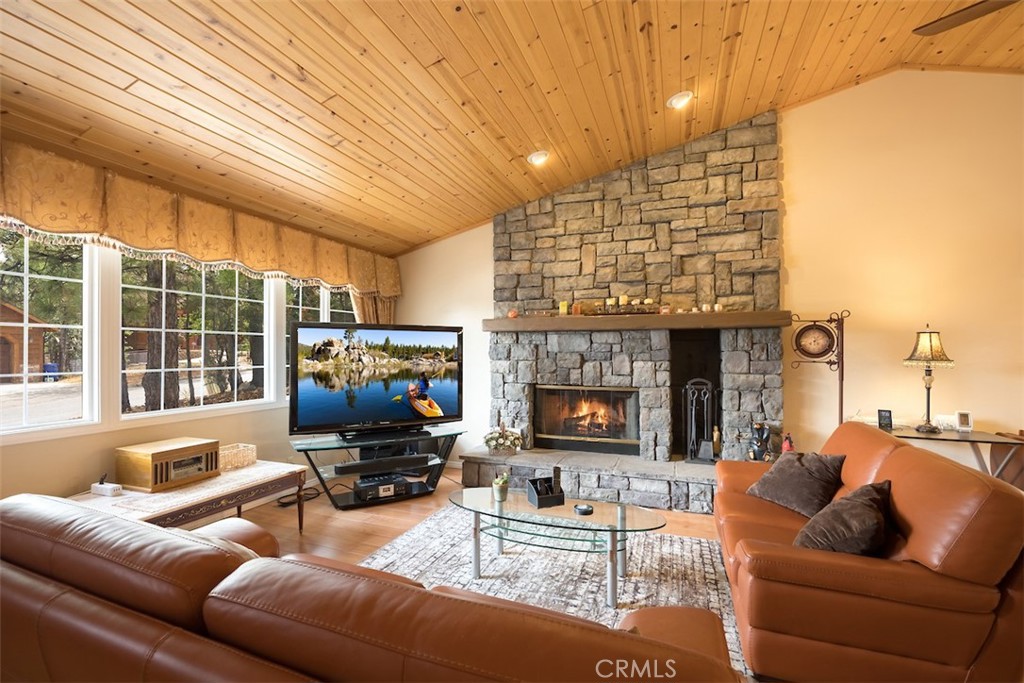1171 Alameda Property Photo 4