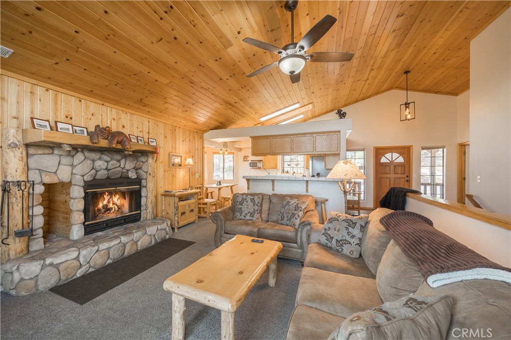 1416 Klamath Road Property Photo 10