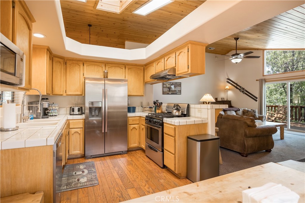 1416 Klamath Road Property Photo 12