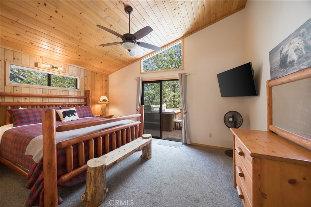 1416 Klamath Road Property Photo 17