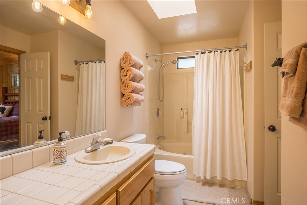 1416 Klamath Road Property Photo 21