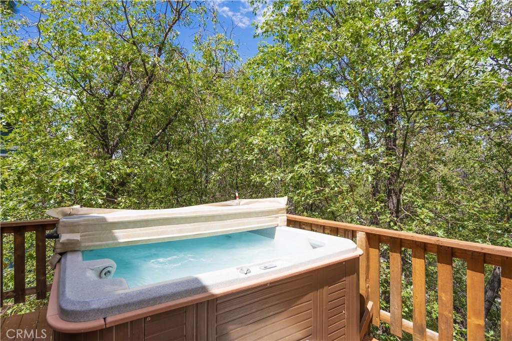 1416 Klamath Road Property Photo 32