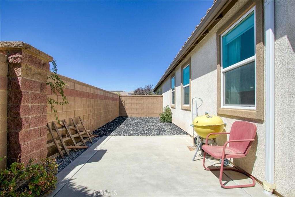 1463 Yarrow Property Photo 38