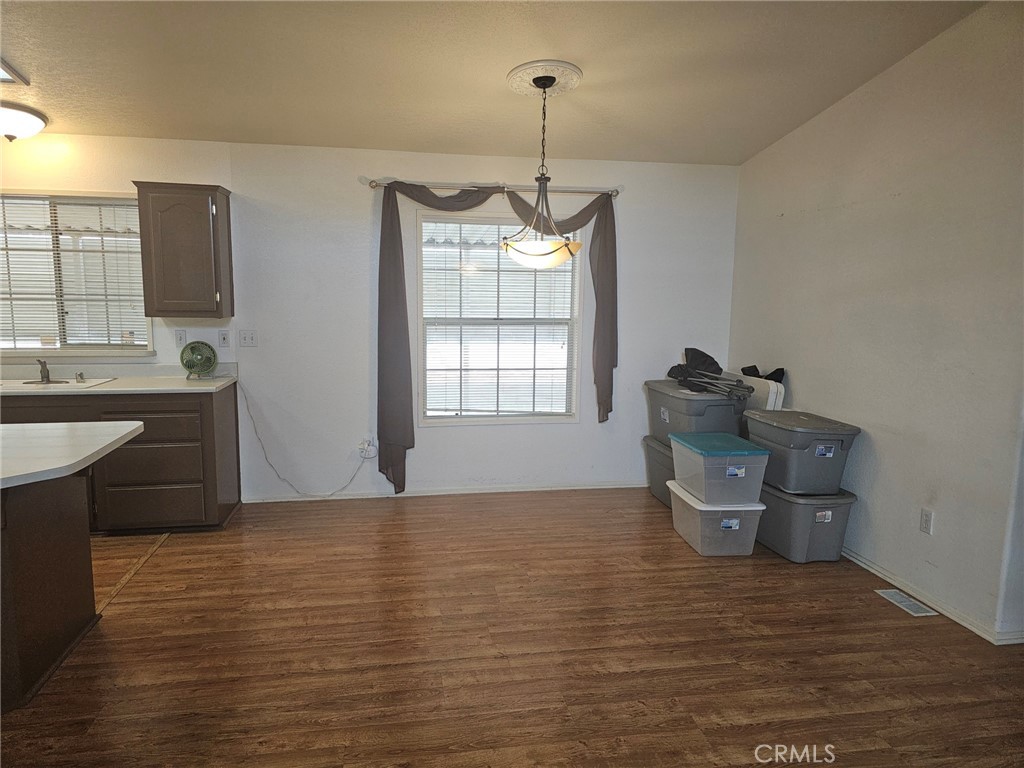 3850 Atlantic Property Photo 5