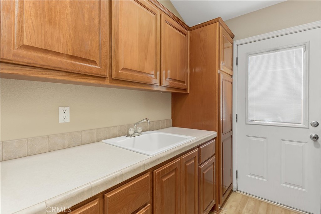 700 E Washington 185 Property Photo 18