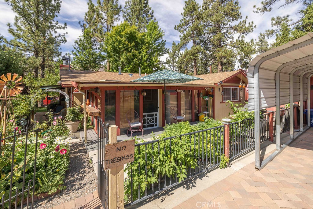 500 E Meadow Property Photo 33