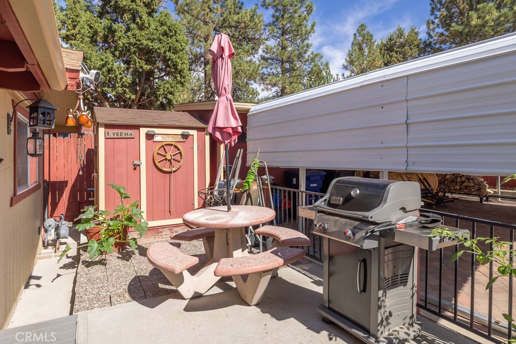 500 E Meadow Property Photo 34
