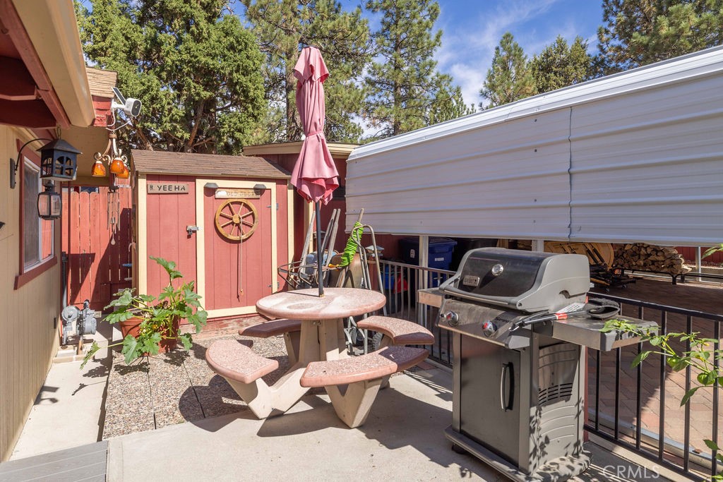 500 E Meadow Property Photo 34
