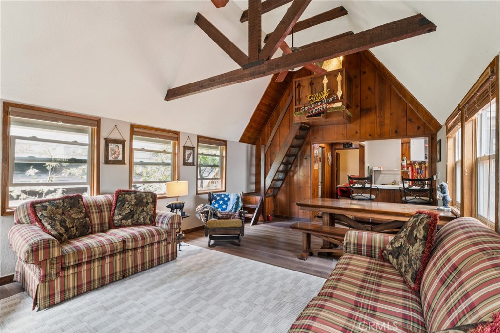 28815 Cedar Property Photo 1