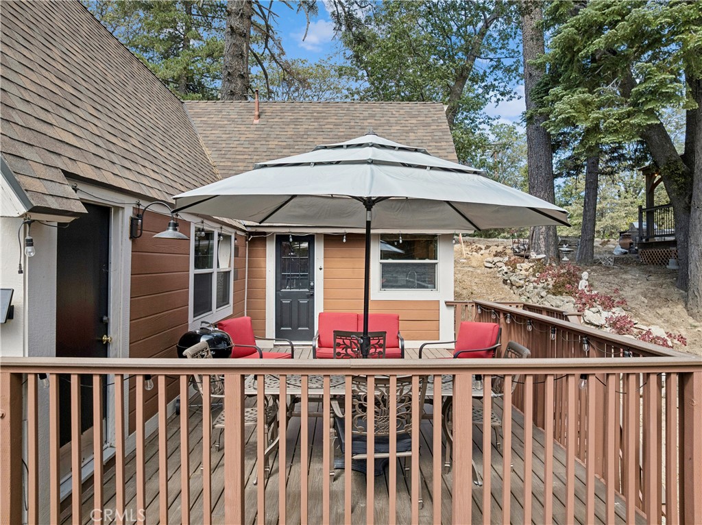 28815 Cedar Property Photo 5