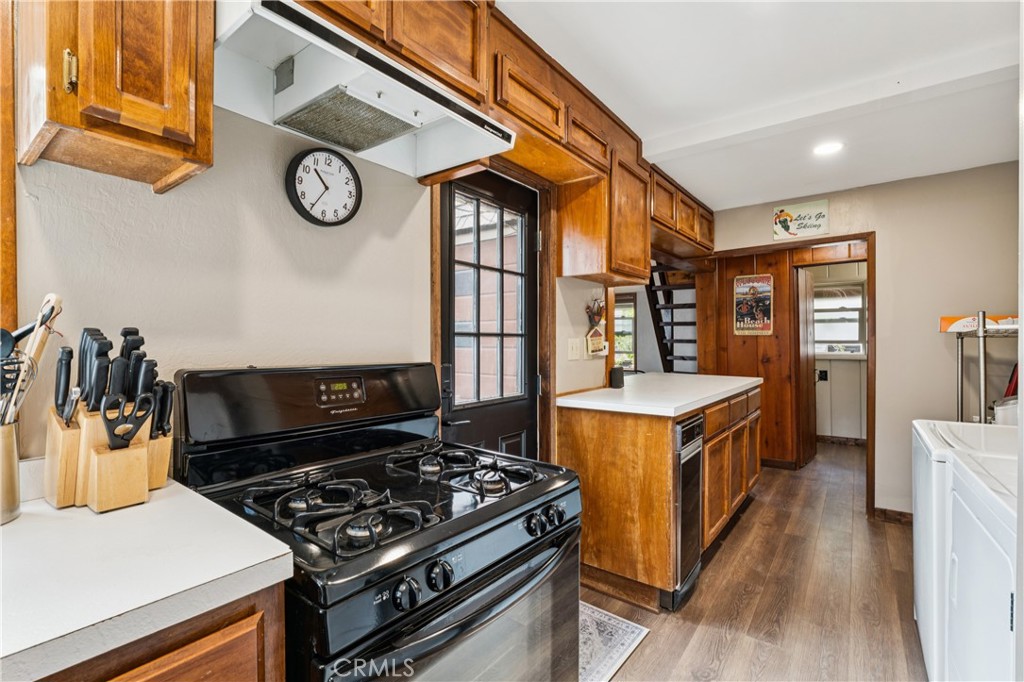 28815 Cedar Property Photo 10