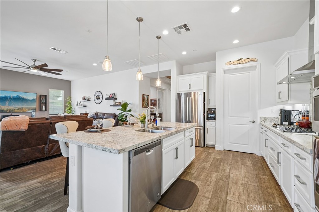 11511 Alton Property Photo 16
