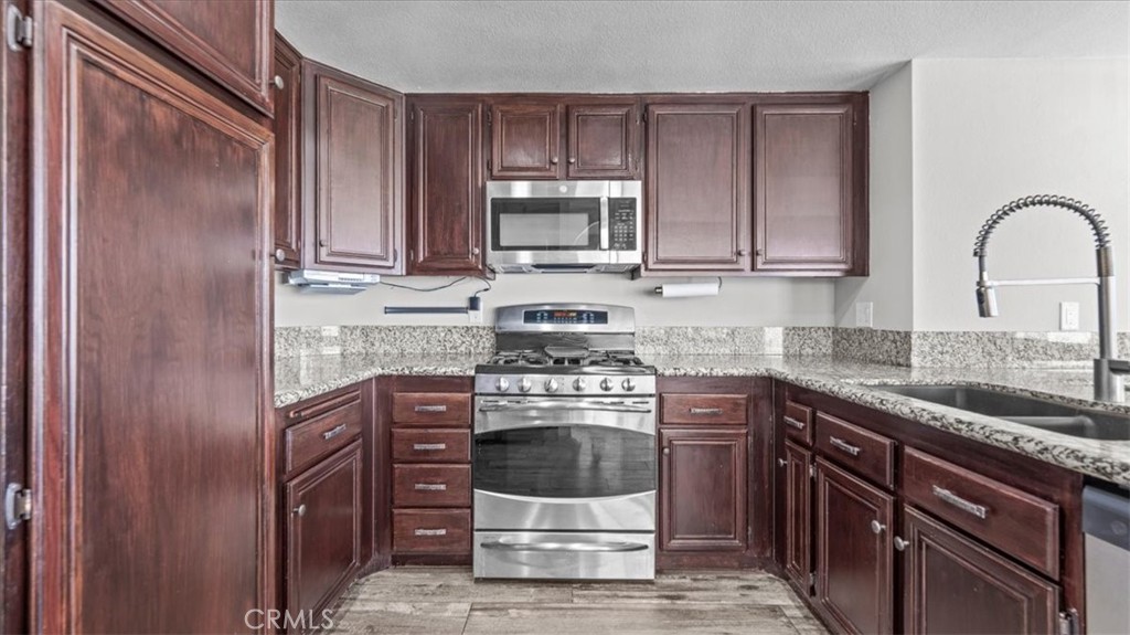 10726 Opal Property Photo 13