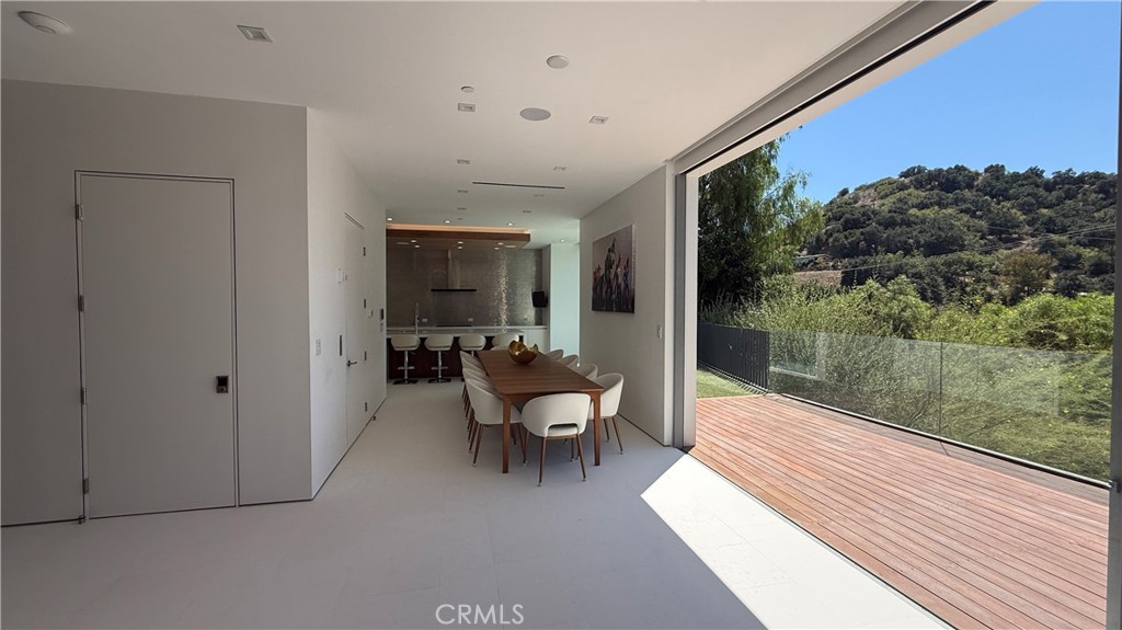 3901 Avenida Del Sol Property Photo 8