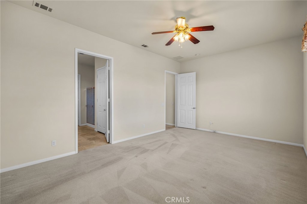 957 Avenal Property Photo 12