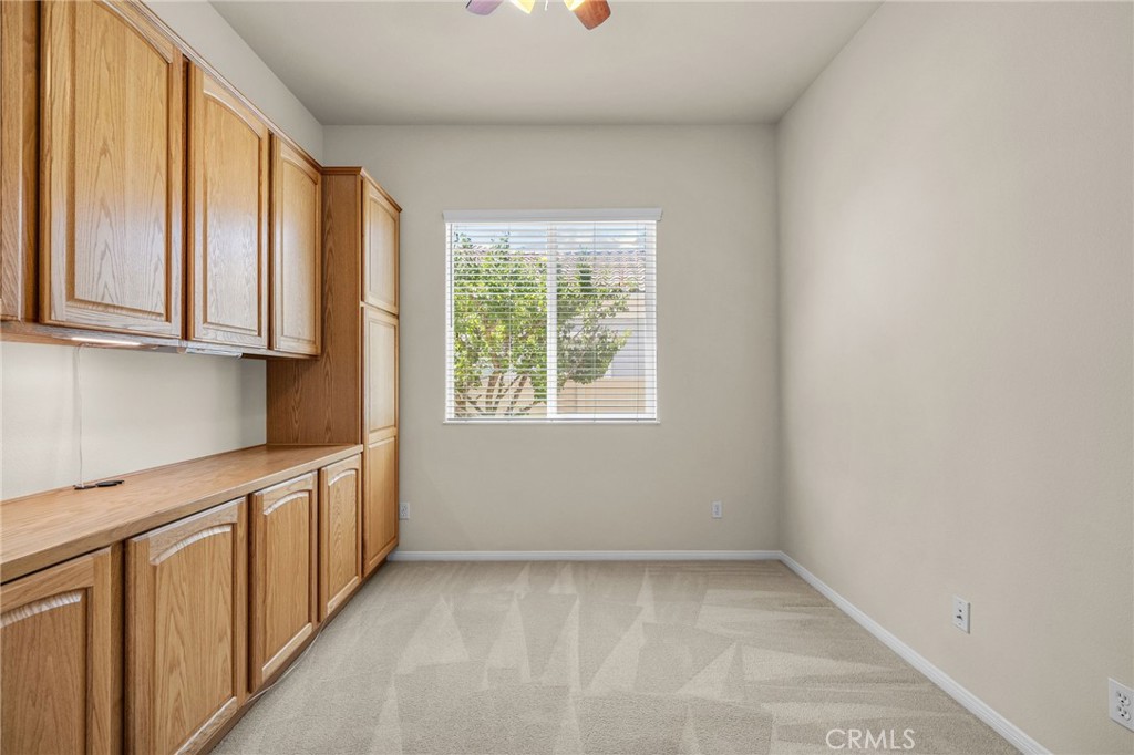 957 Avenal Property Photo 15