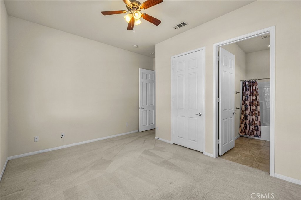 957 Avenal Property Photo 18