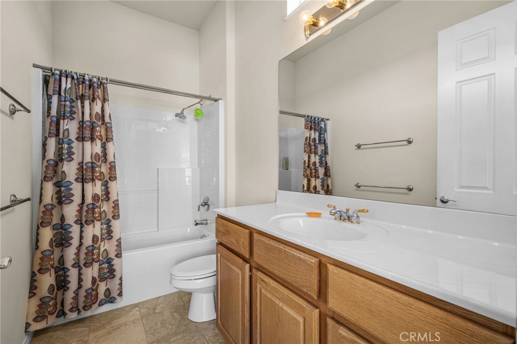 957 Avenal Property Photo 19