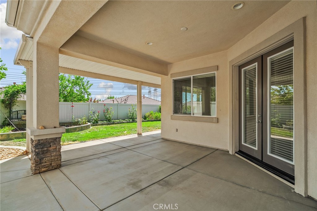 957 Avenal Property Photo 20