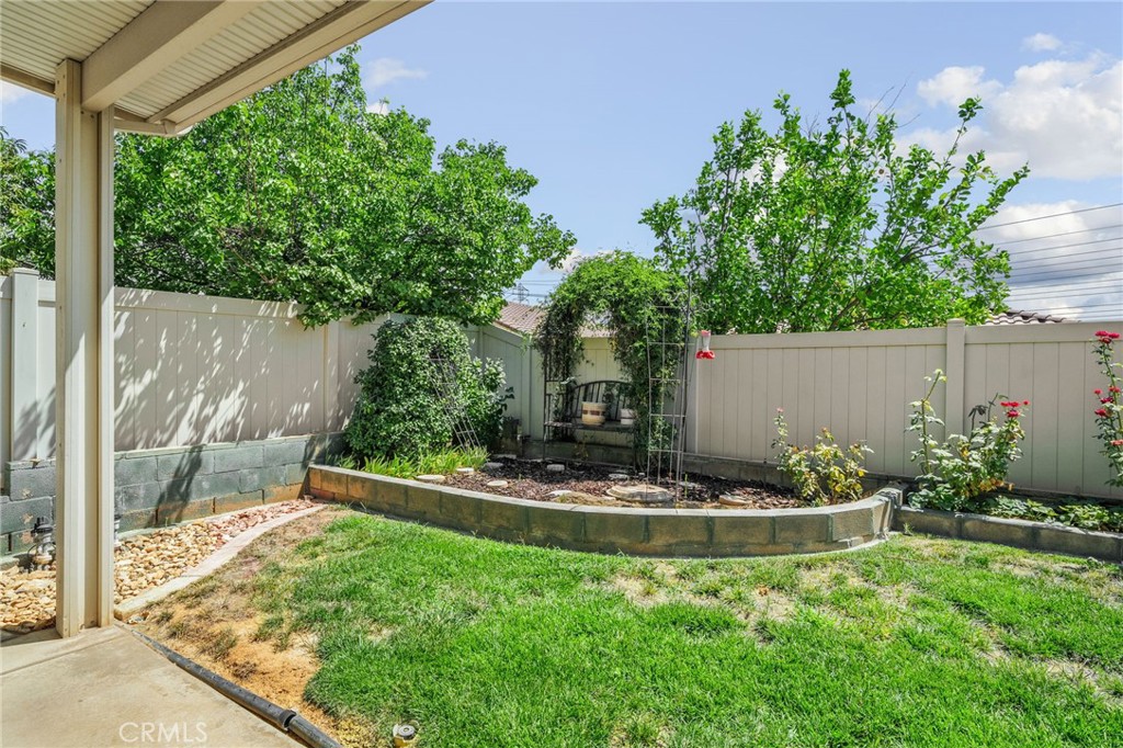 957 Avenal Property Photo 21