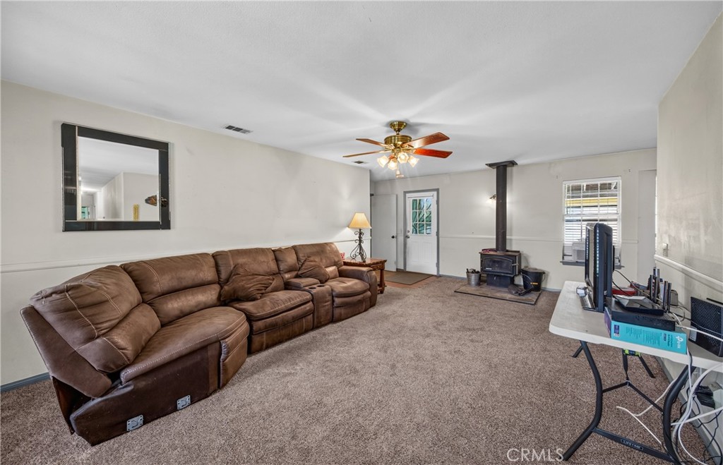 18090 Rancho Avenue Property Photo 7