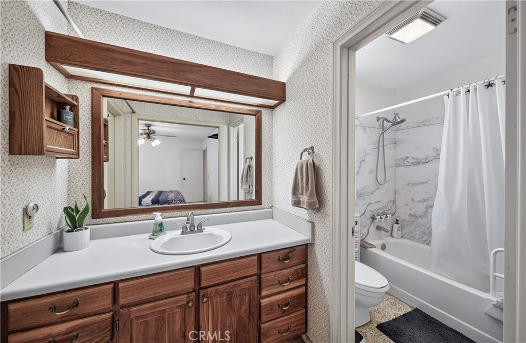 18090 Rancho Avenue Property Photo 15