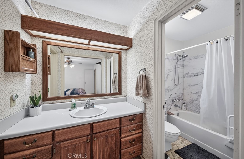18090 Rancho Avenue Property Photo 15