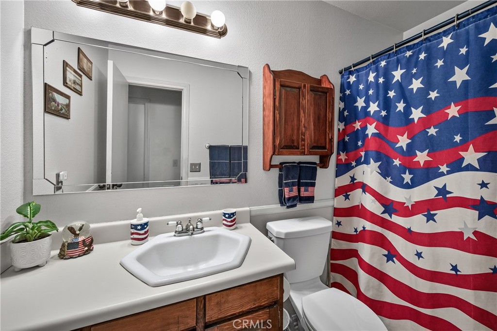18090 Rancho Avenue Property Photo 18