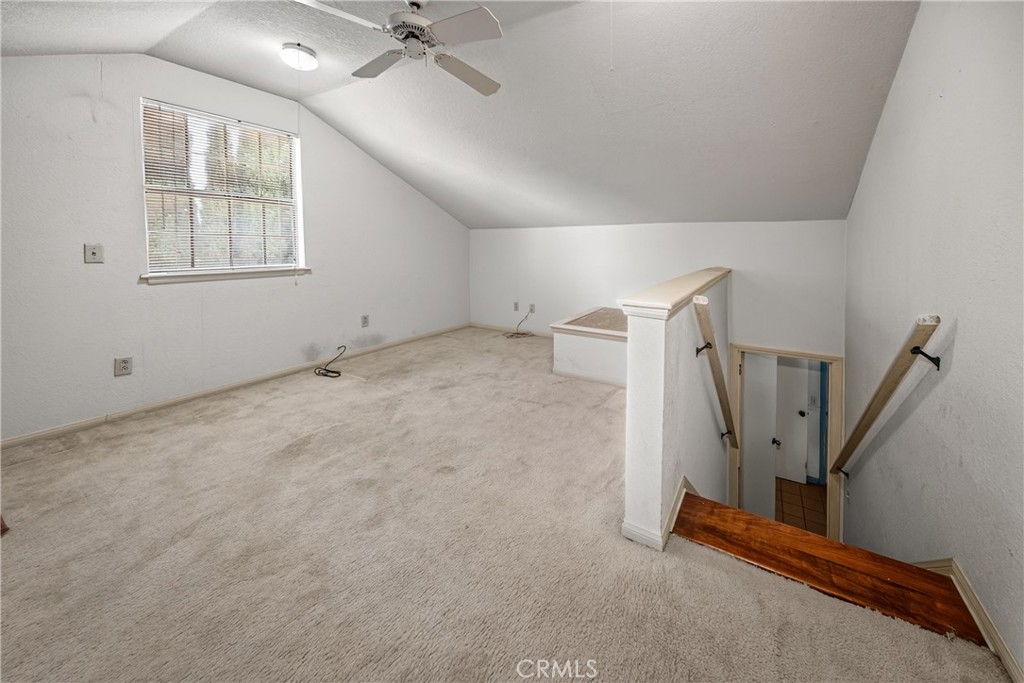 18090 Rancho Avenue Property Photo 20