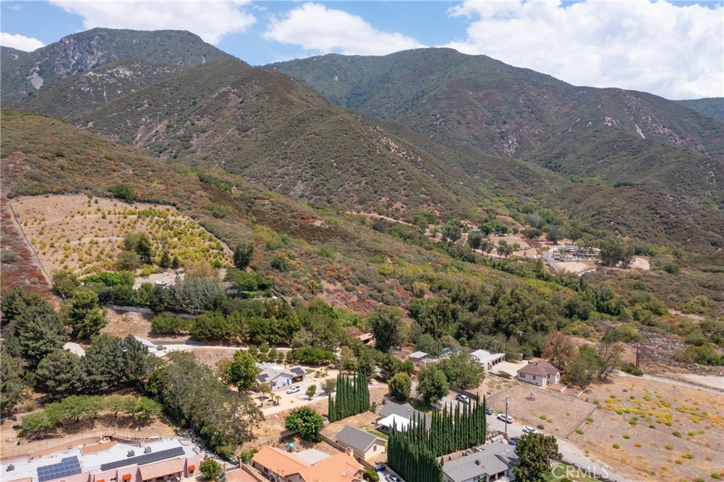 18090 Rancho Avenue Property Photo 25