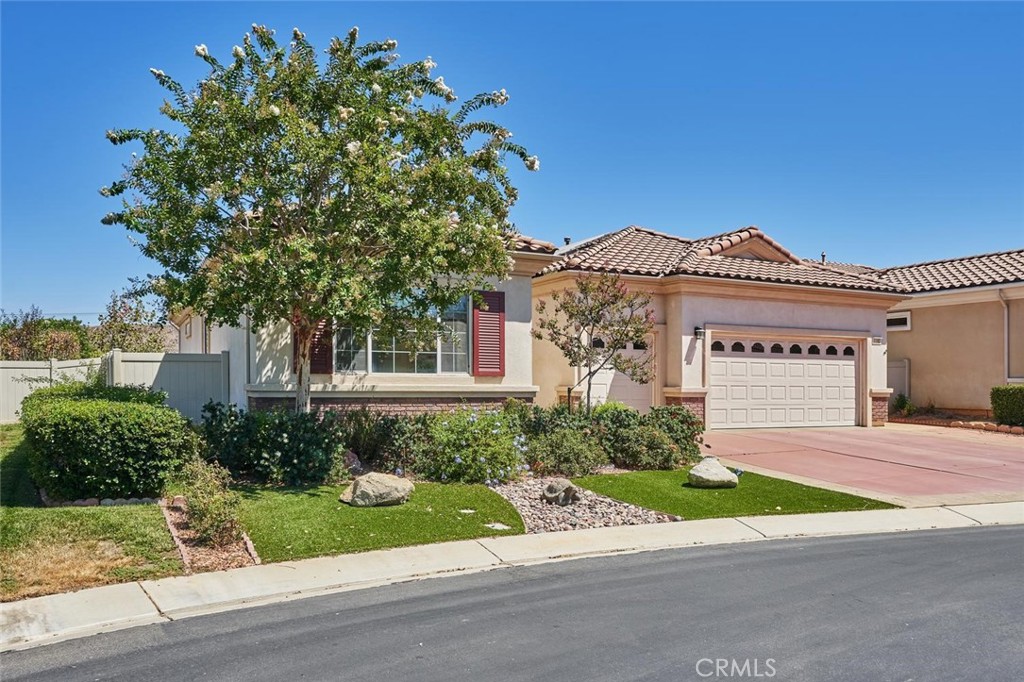 1192 Lantana Property Photo 1
