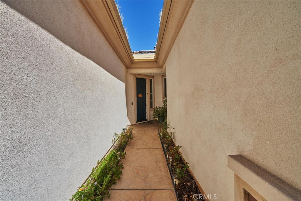 1192 Lantana Property Photo 6