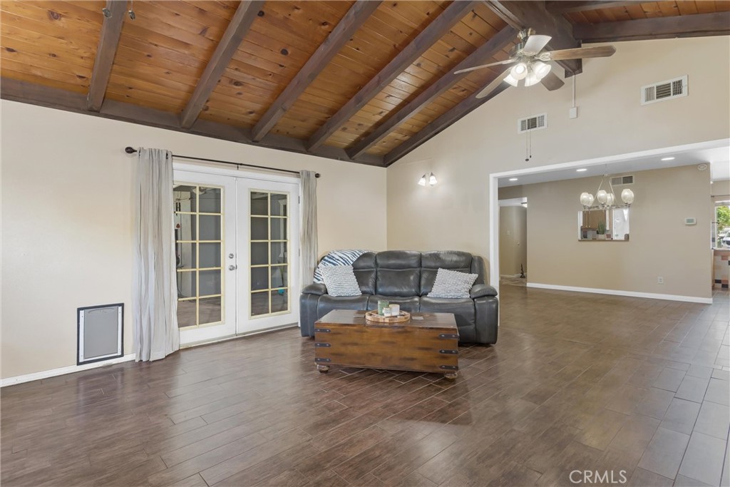 9053 Delano Property Photo 10