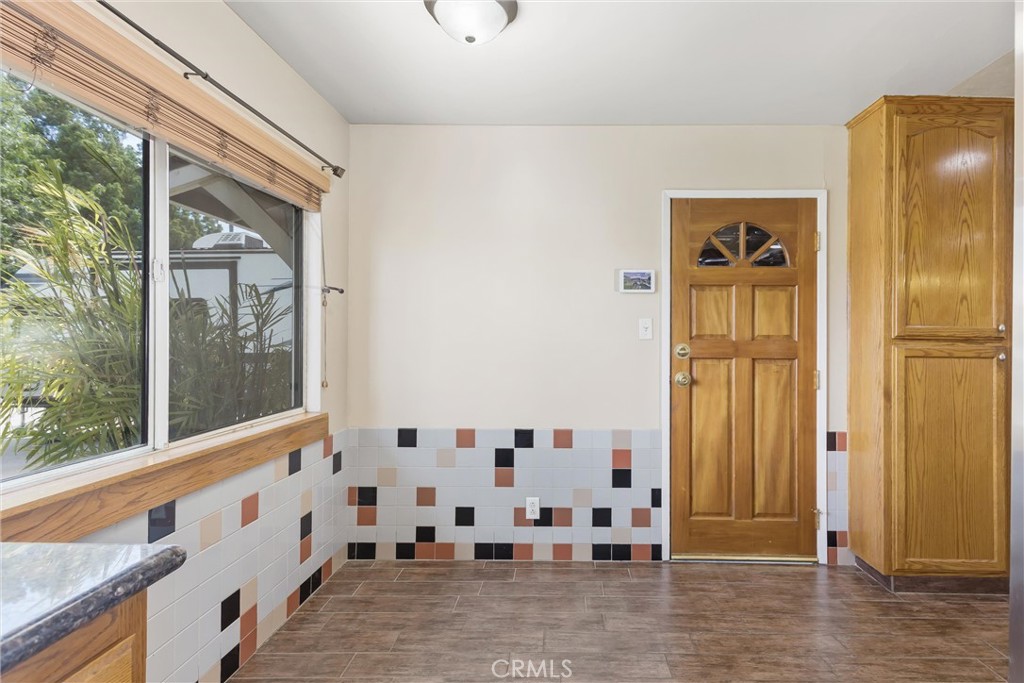 9053 Delano Property Photo 16